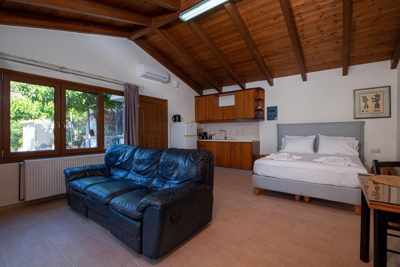 Vitamin Sea Luxury Villas Agia Pelagia  Exterior photo